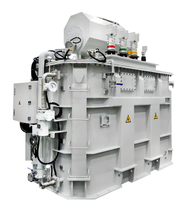 Offshore wind turbine nacelle-mounted liquid-immersed transformers